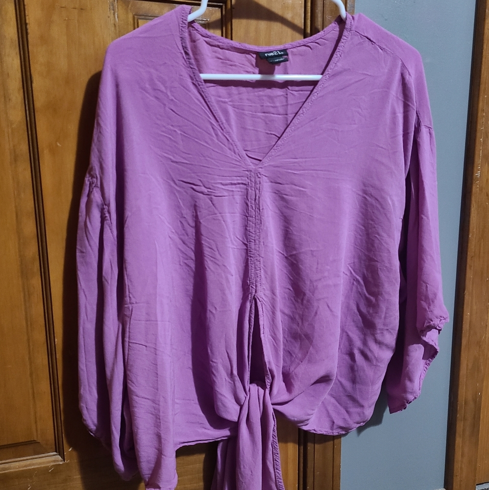XL Rue 21 Front Tie Blouse